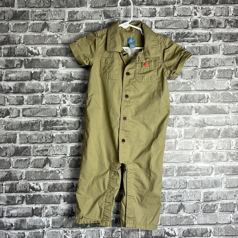 Baby‎ Gap romper